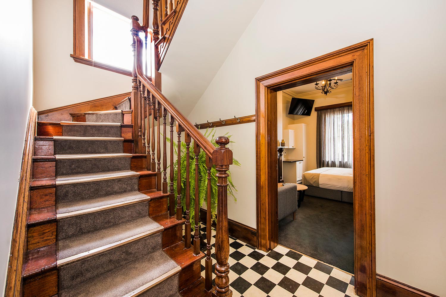 The Parkview Hotel Mudgee Modern Country Elegance